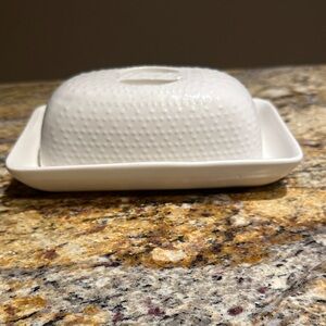 Bread + Butter Dining | Cucina White Porcelain Embossed Butter Dish